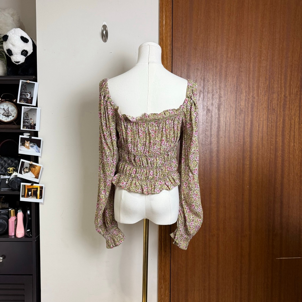 H&M Floral Top Women Size Large Longsleeves Puff Sleeves Detail Prairie Ditsy - Picture 4 of 15